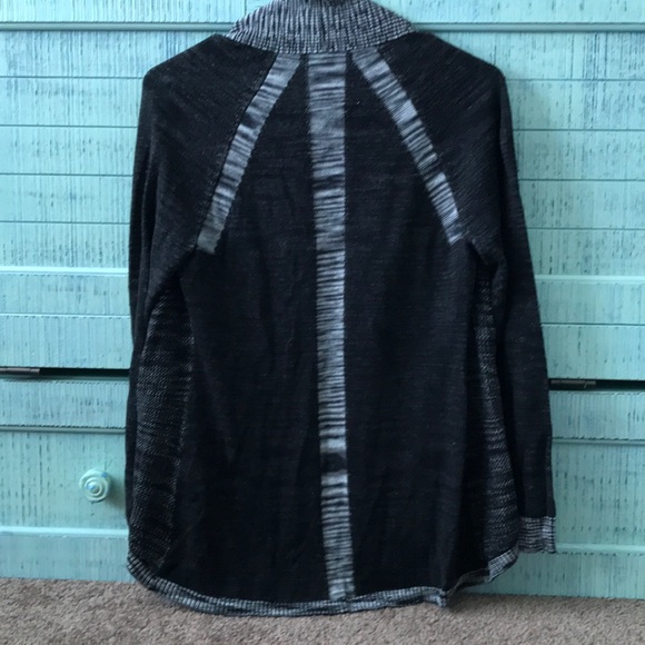 Cardigan - Picture 3 of 3